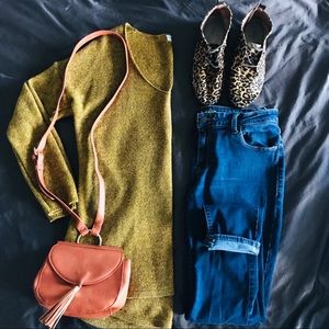 Round Hem Knit Sweater